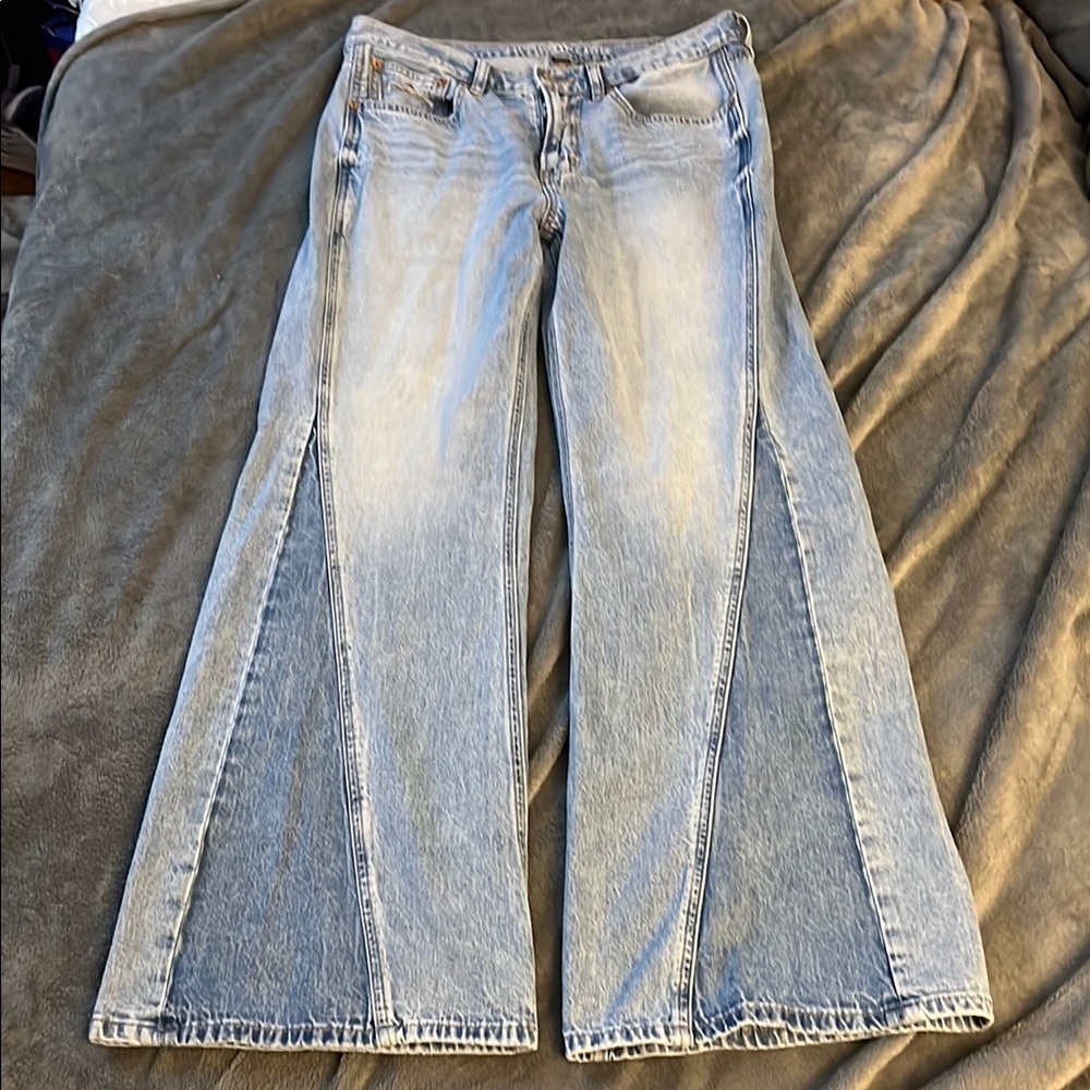 American Eagle low rise baggy flare